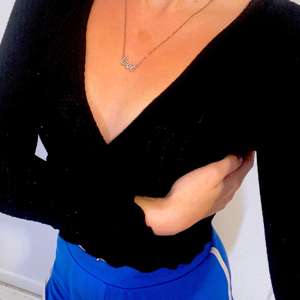 Shein long black sleeve, V-neck